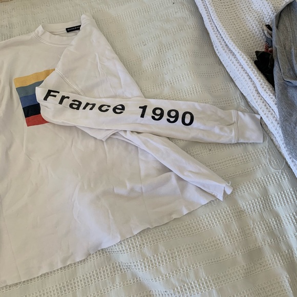 Brandy Melville long sleeve top - Picture 2 of 4